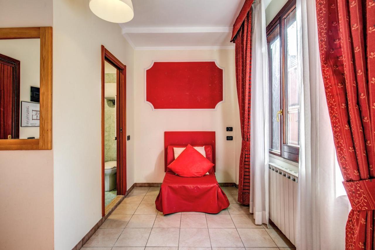 Hotel Espana - Gruppo Blam Hotels Рим Экстерьер фото