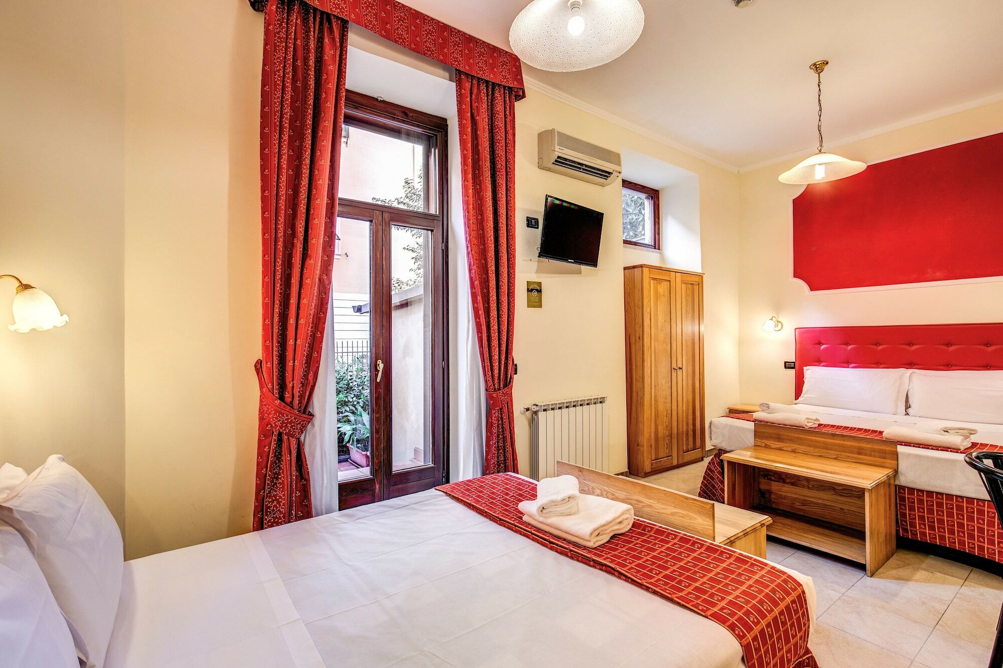 Hotel Espana - Gruppo Blam Hotels Рим Экстерьер фото